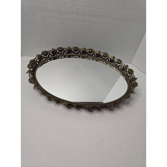 Unbranded Other - Vintage oval mirrored tray